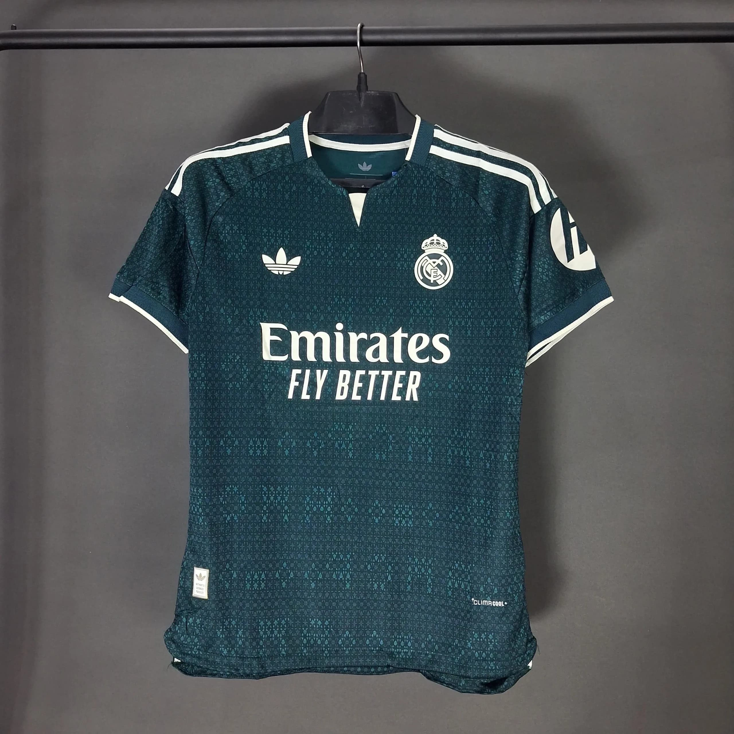 لباس دوم رئال مادرید 2027 پلیری مشابه اورجینال — تصویر ۱۰