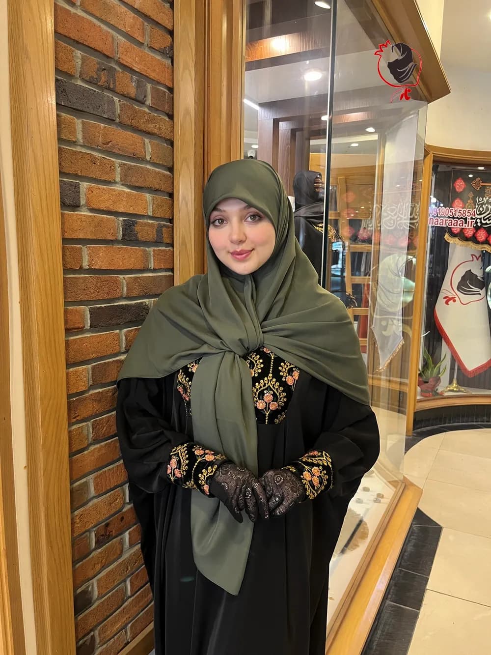 روسری حریرکرپ کشدار / بدون کش ارتشی روشن — تصویر ۲