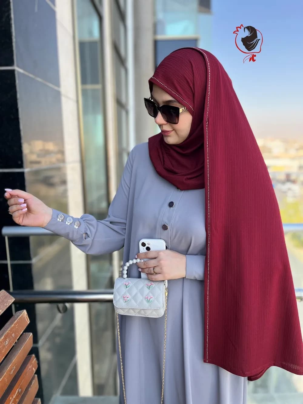 شال کشی نگیندار زرشکی — تصویر ۳