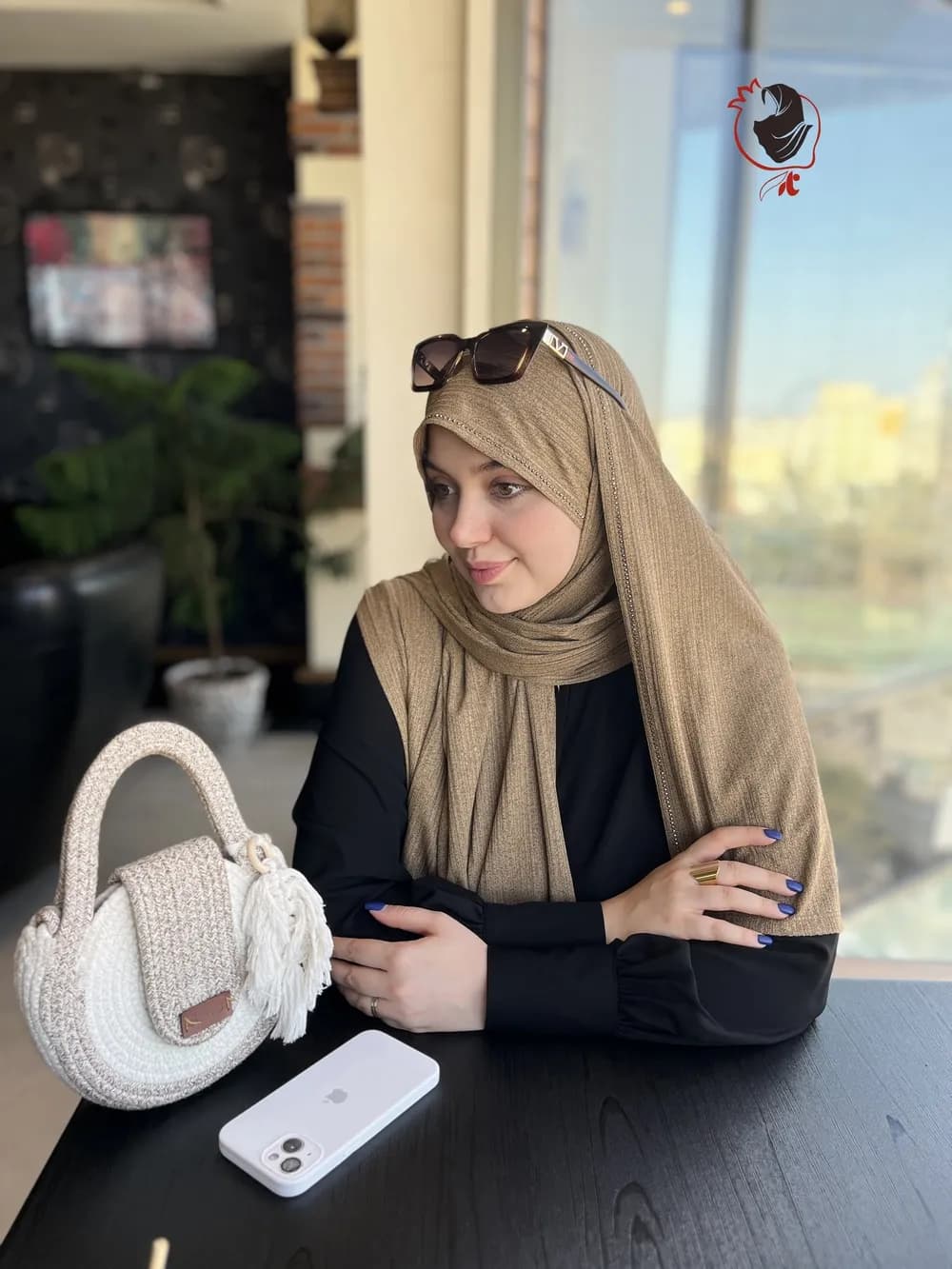 شال کشی نگیندار نسکافه ای — تصویر ۳