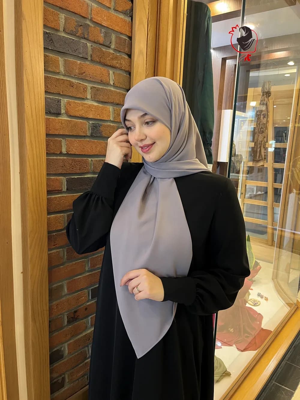 روسری حریرکرپ کشدار / بدون کش طوسی — تصویر ۲