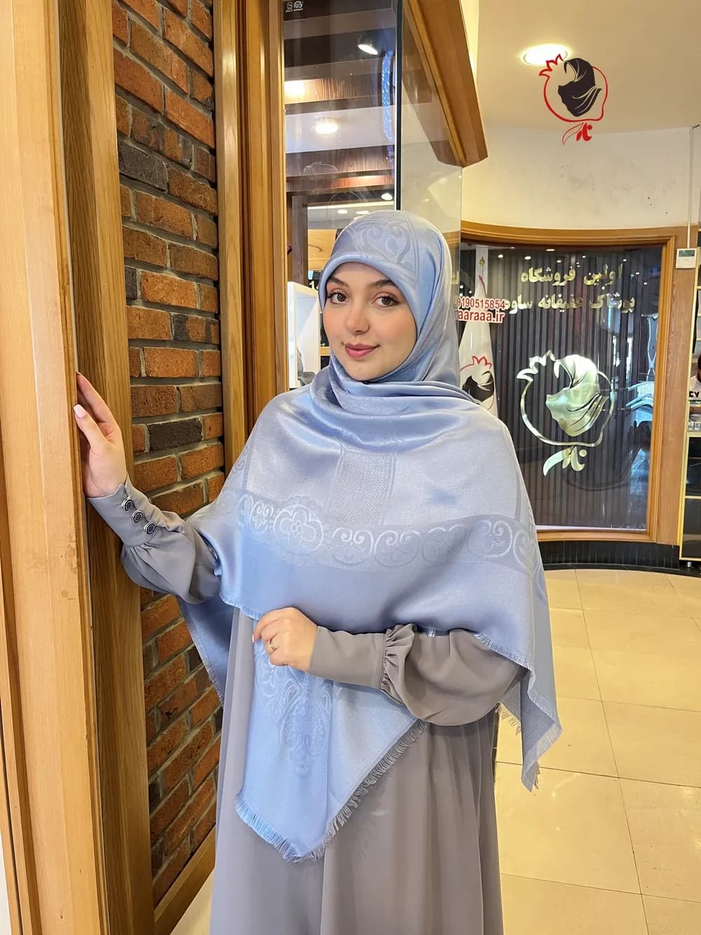 روسری ابریشم ژاکارد لمه آبی هرمس