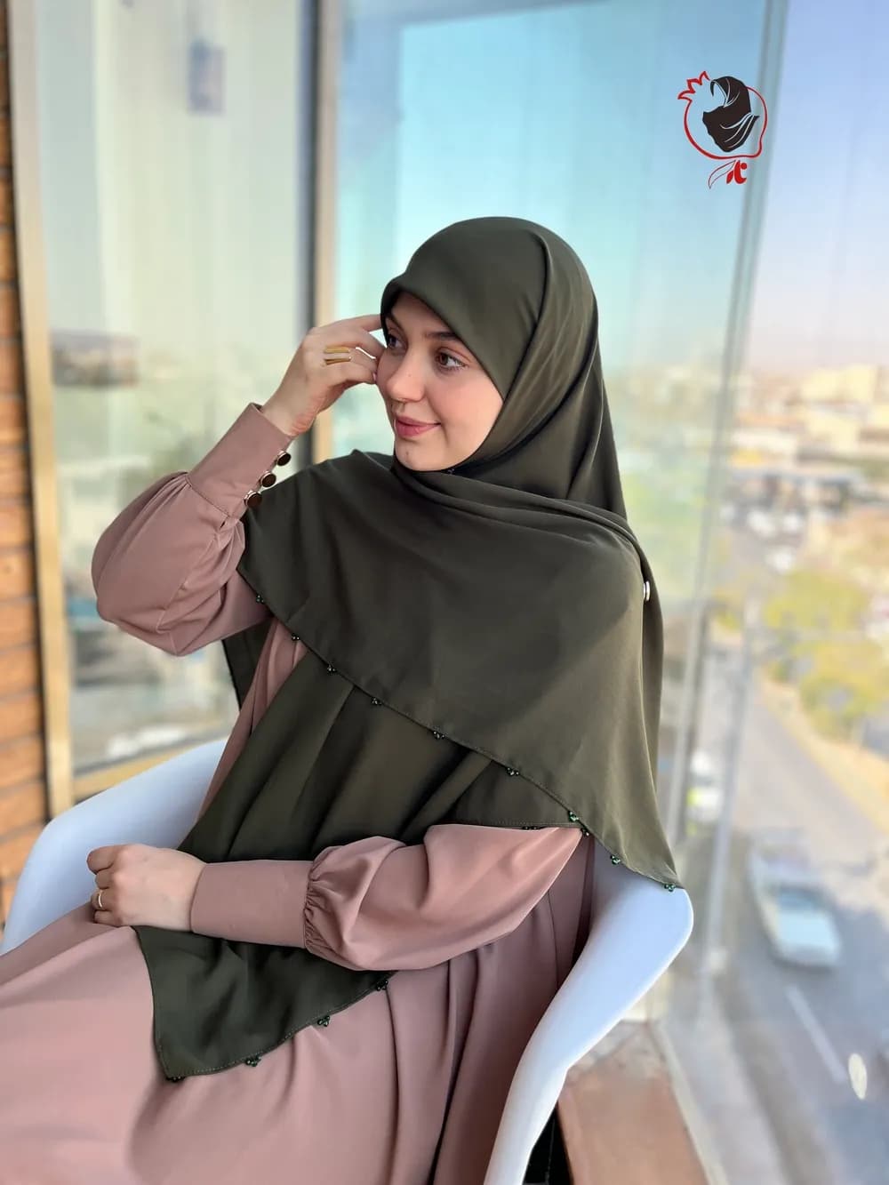 عبا صدف شکلاتی روشن — تصویر ۲