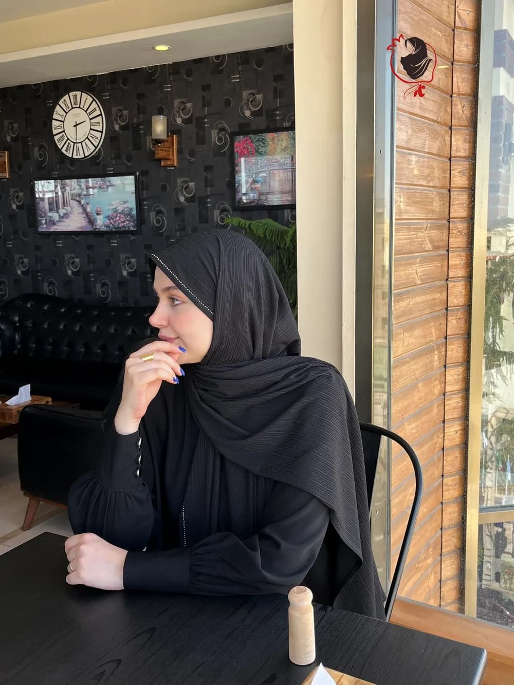 شال کشی نگیندار مشکی — تصویر ۶