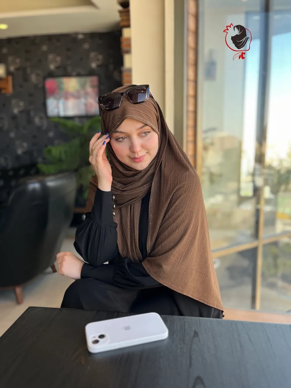 شال کشی نگیندار قهوه ای روشن — تصویر ۲