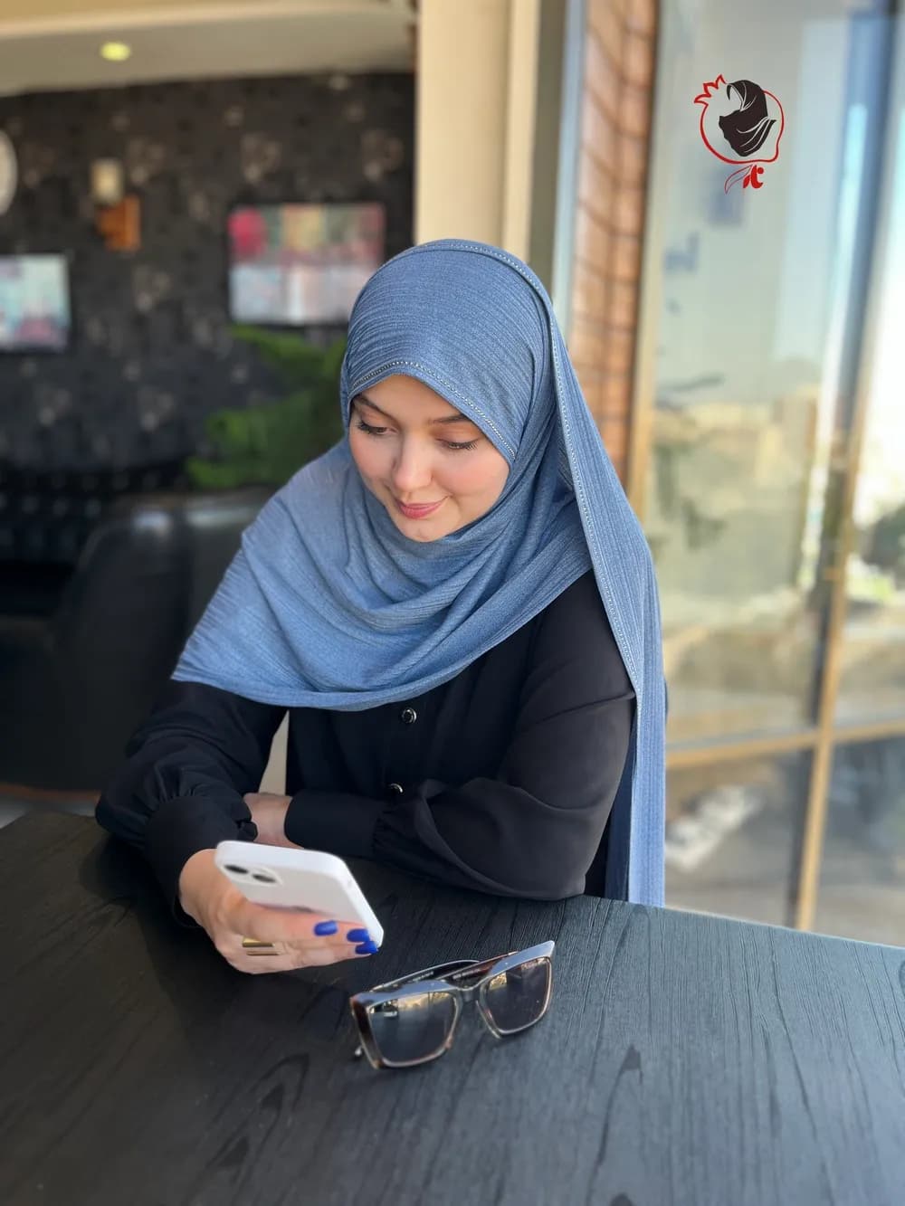 شال کشی نگیندار آبی لی — تصویر ۲