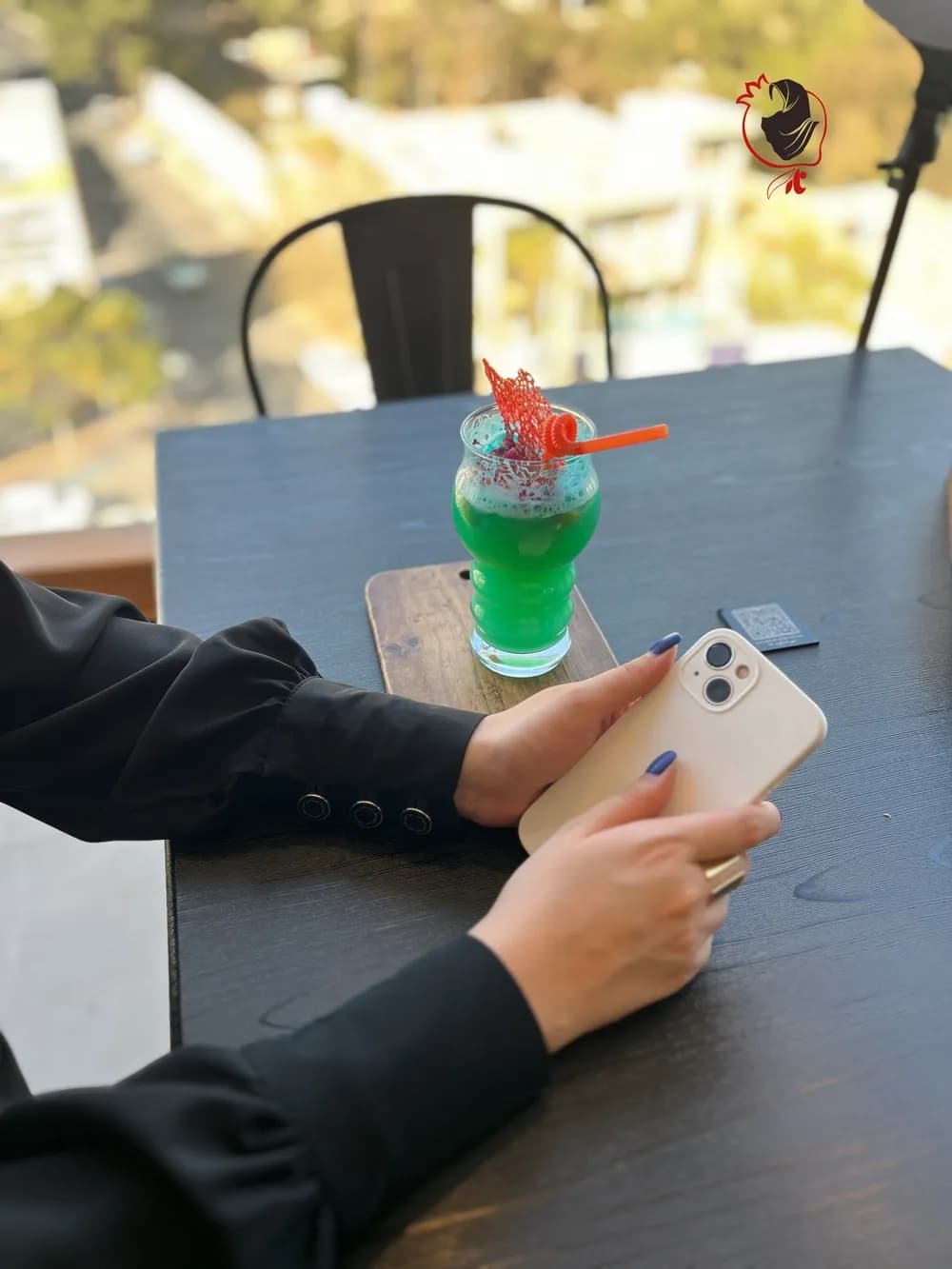 عبای صدف مشکی — تصویر ۶