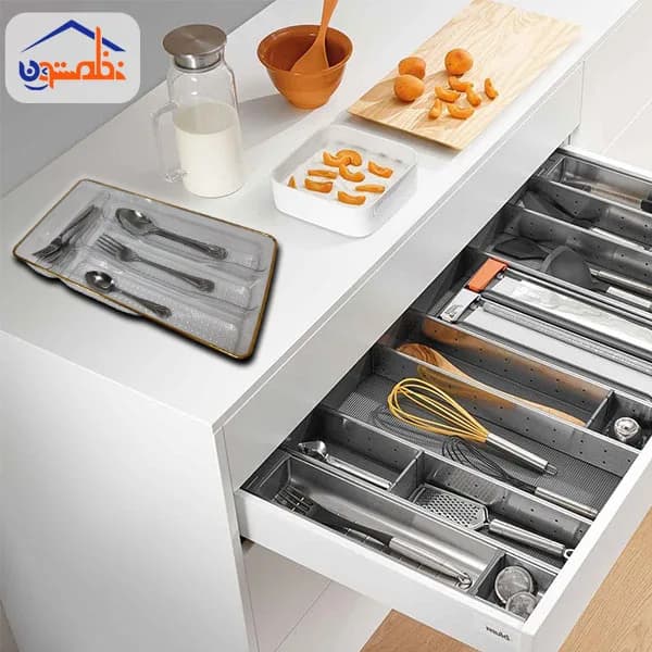 جاقاشقی داخل کابینت دور طلایی — تصویر ۵