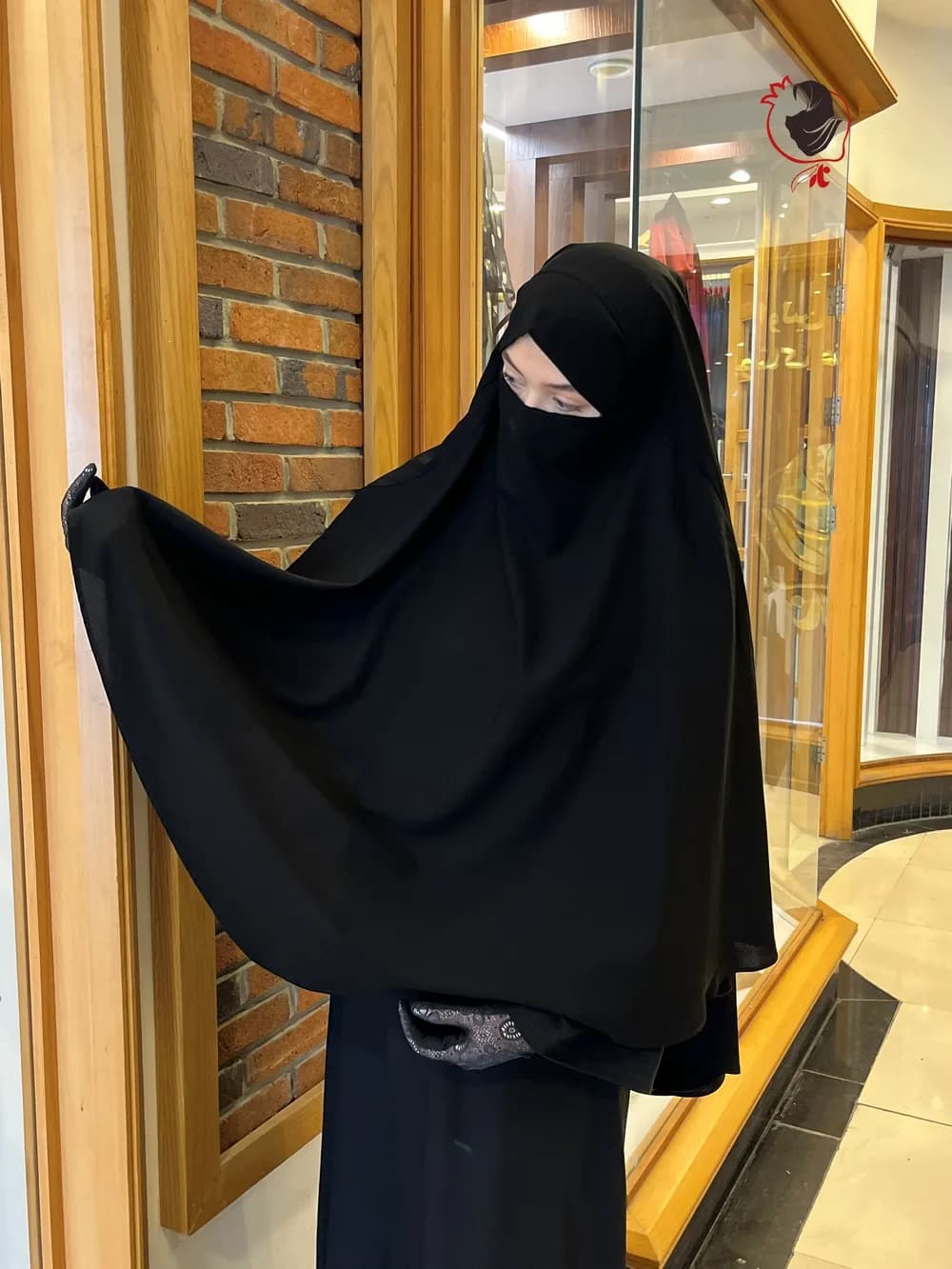 خمار ساده مشکی — تصویر ۲