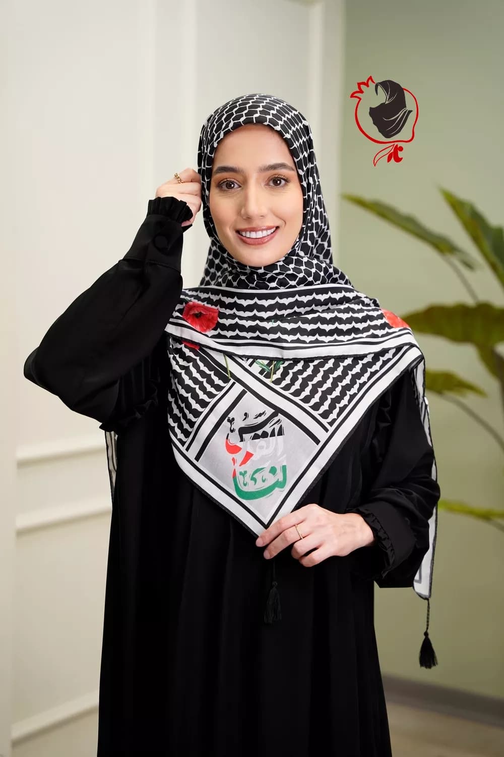 روسری نخ ابریشم طرح چفیه مشکی — تصویر ۳