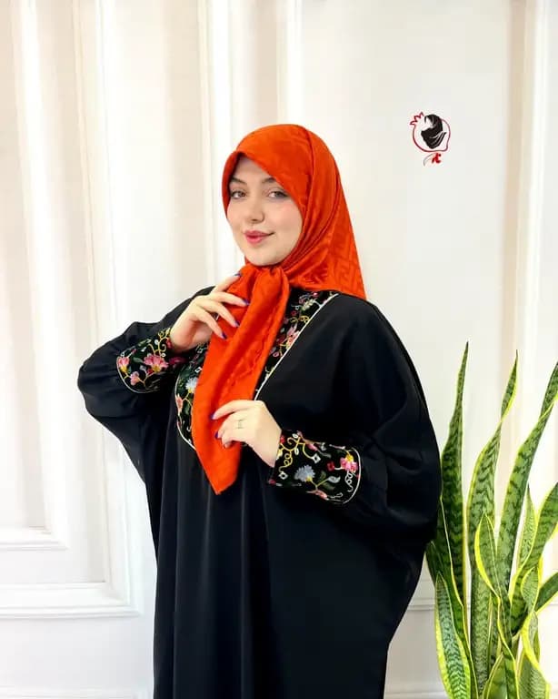 روسری مجلسی ساتن ژاکارد فندی آجری روشن قواره کوچک