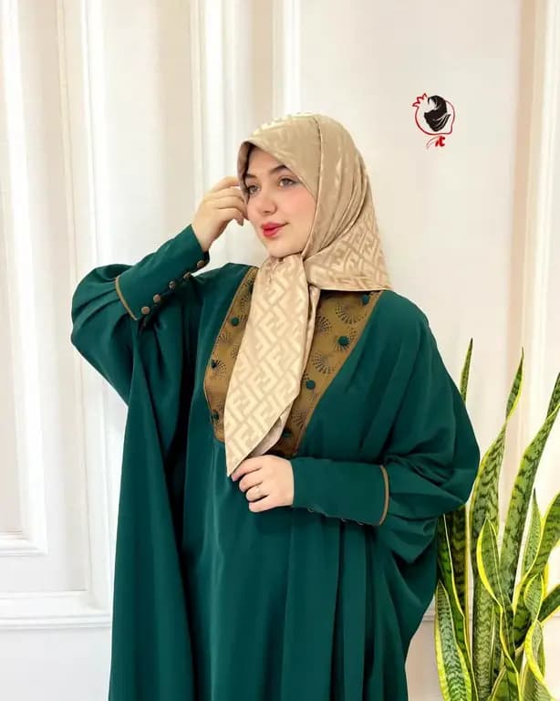 روسری مجلسی طلایی ساتن ژاکارد فندی قواره کوچک