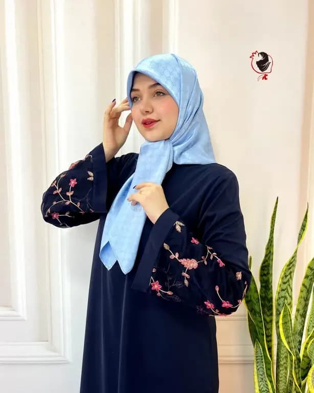 روسری مجلسی آبی ساتن ژاکارد گوچی قواره کوچک
