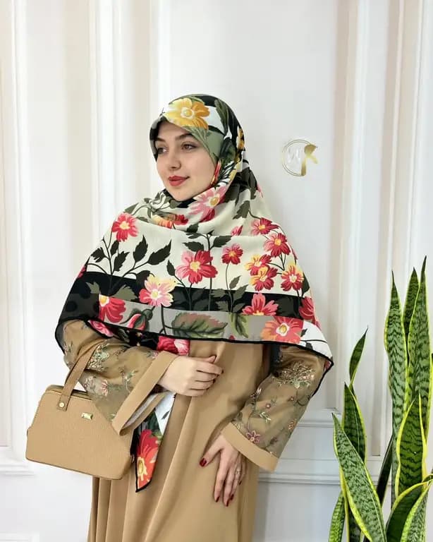 روسری سوپر نخ گلدار قواره بزرگ — تصویر ۷