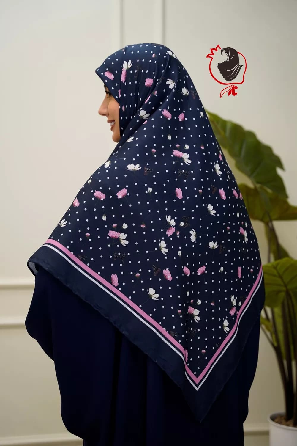 روسری سوپر نخ سرمه ای خالخالی گلگلی قواره بزرگ — تصویر ۲