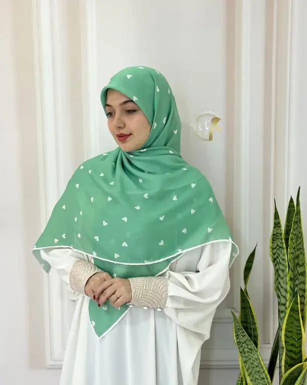 روسری سوپر نخ سبز پاستیلی قلبی قواره بزرگ — تصویر ۵