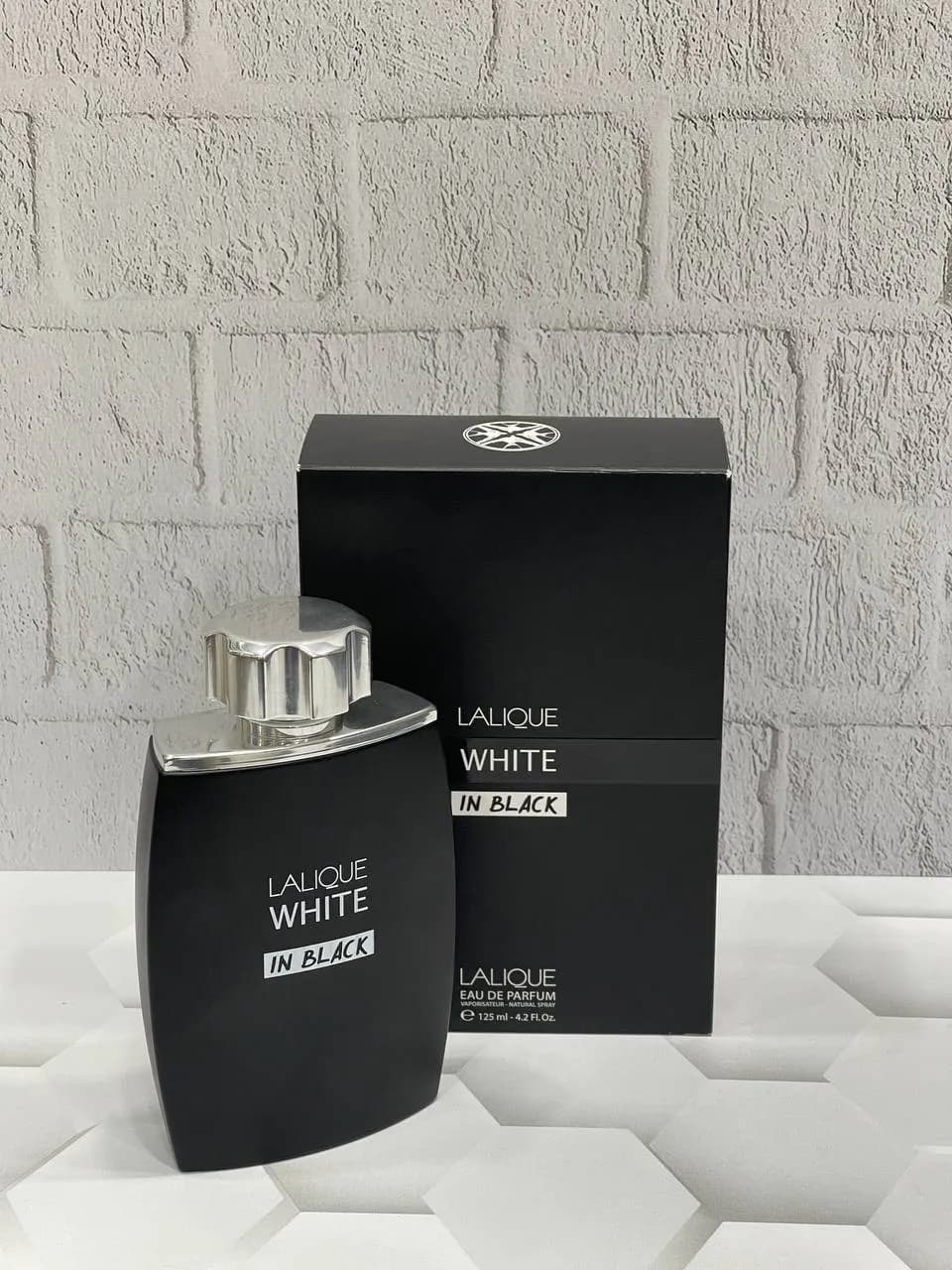 عطر ادکلن لالیک وایت این بلک | Lalique White in Black — تصویر ۹