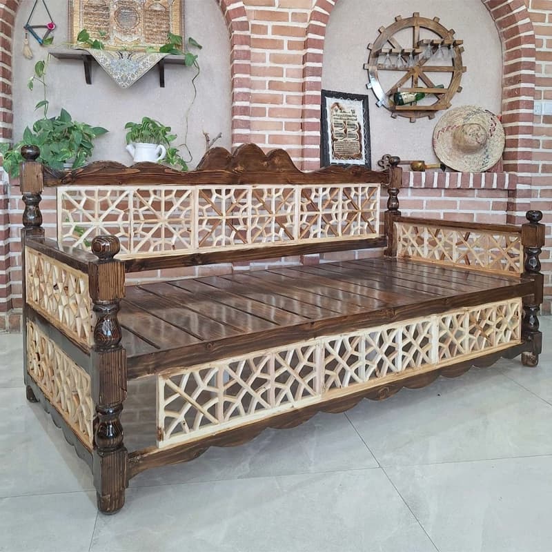 تخت سنتی طرح شاه‌نشین دو رنگ چوب روسی