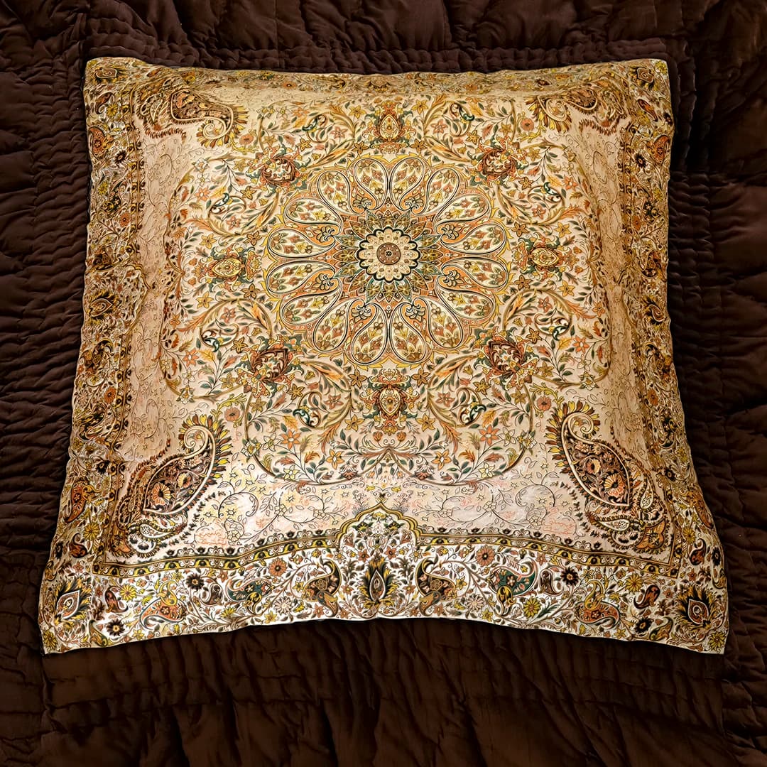 لحاف کرسی رنگ کرم طرح افشار دست دوز ترمه و مخمل — تصویر ۱۱