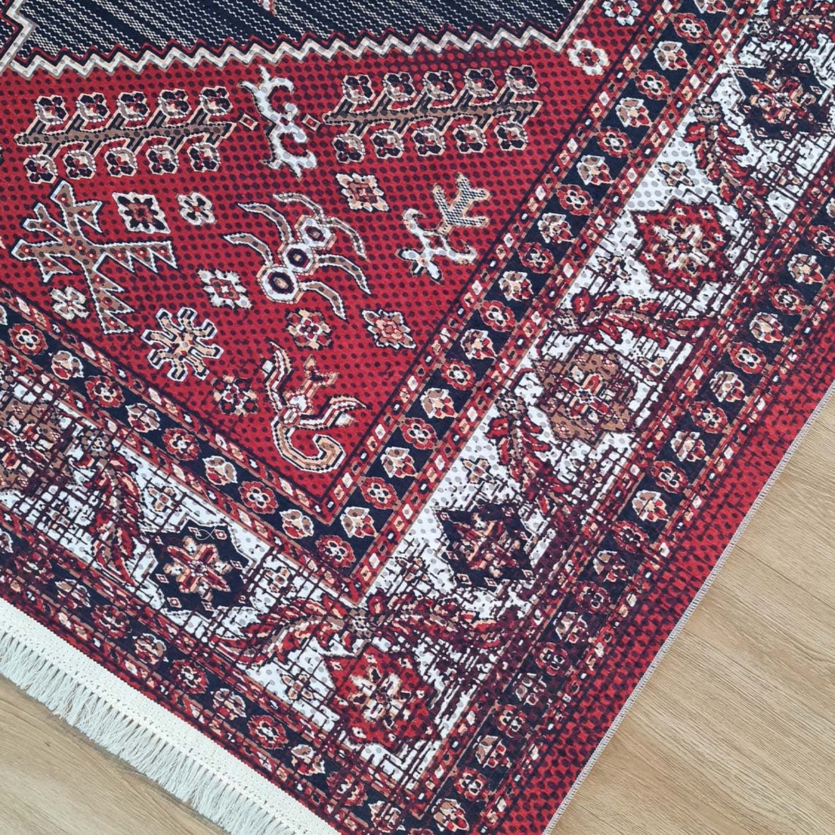 فرش ماشینی چاپی | فرشینه مخمل هازان ترک استپ دار (ضد سر) طرح سنتی کد h162 — تصویر ۷