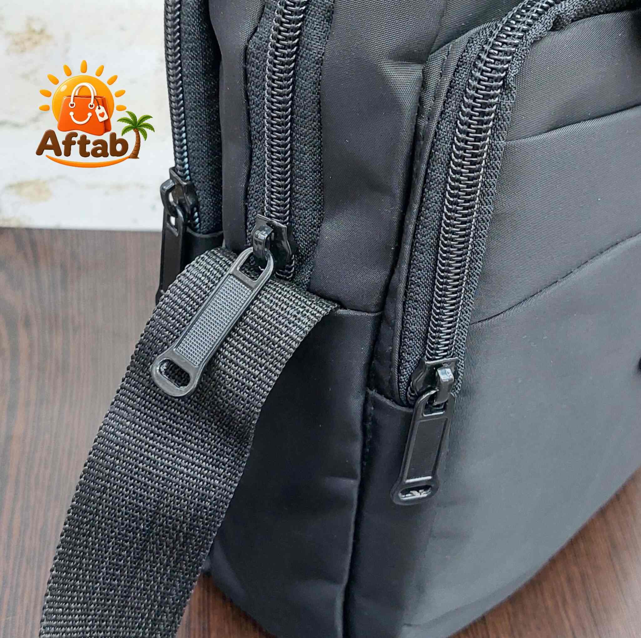 کیف دوشی برزنتی مردانه اسپورت جلو زیپ برش هلال طرح Cat — تصویر ۱۲
