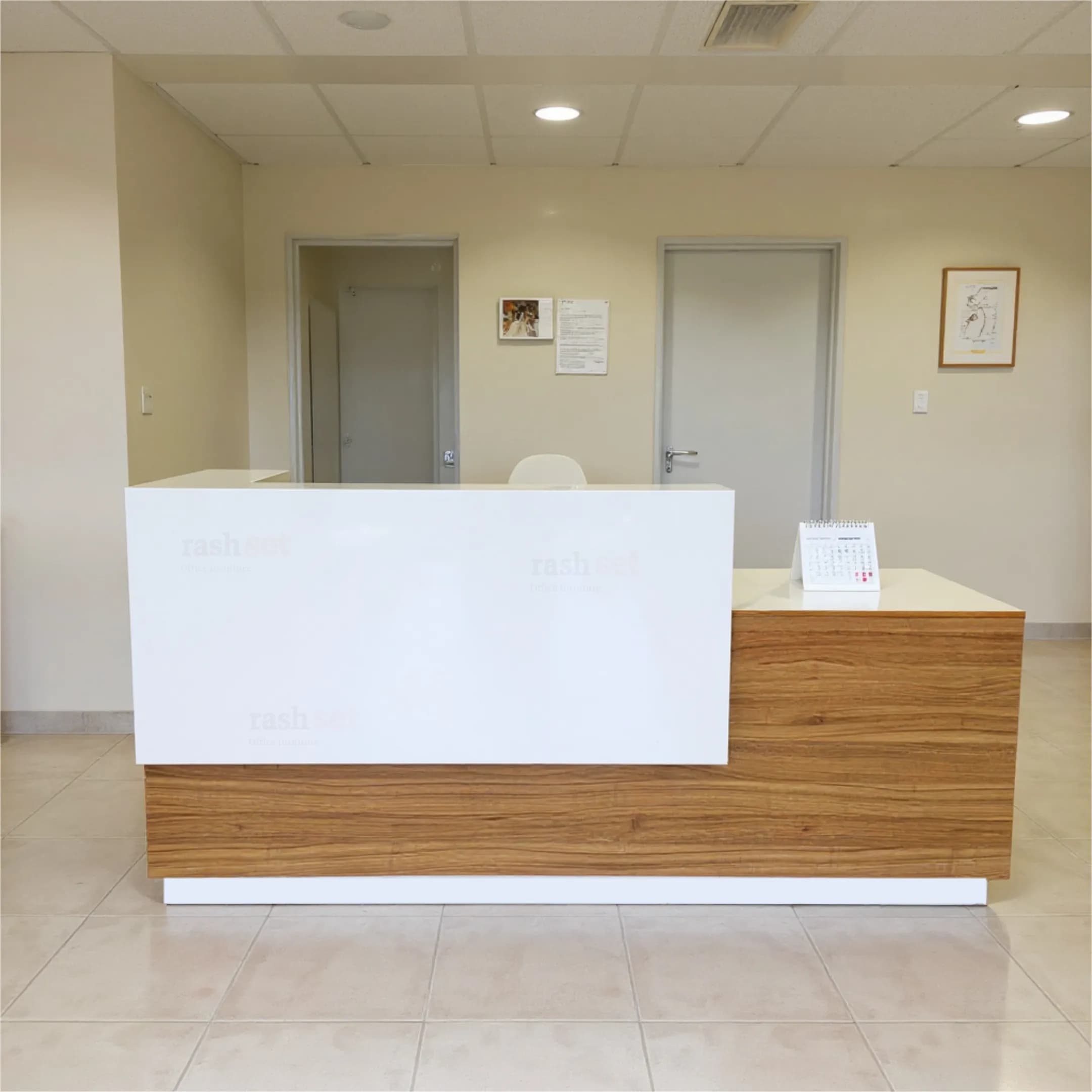 میز پذیرش و میز منشی مدل k120 — تصویر ۵