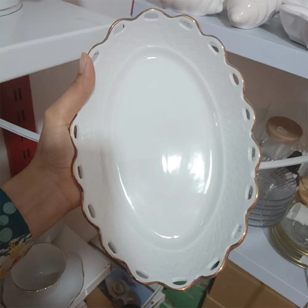 آیناز لب طلا سایز کوچک — تصویر ۳
