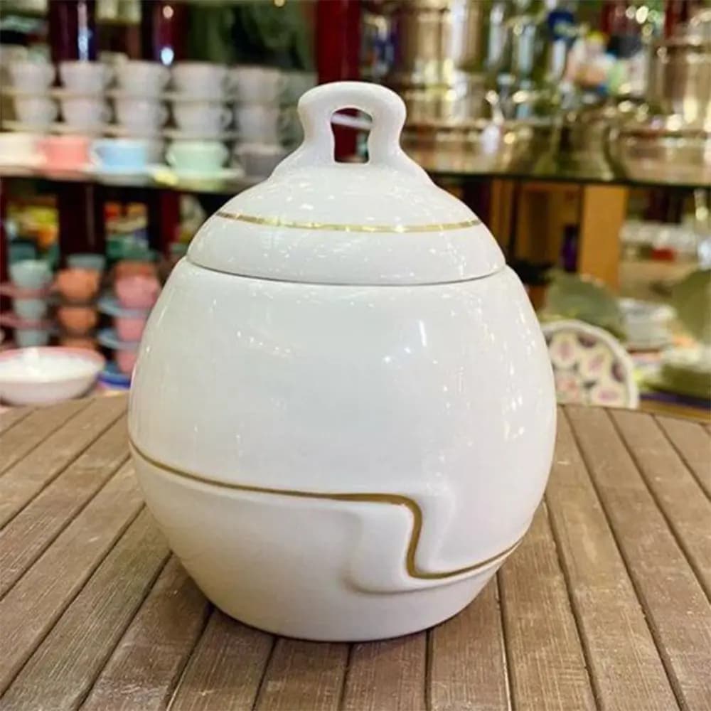 قندان رویال چینی مقصود سفید با خطوط طلایی