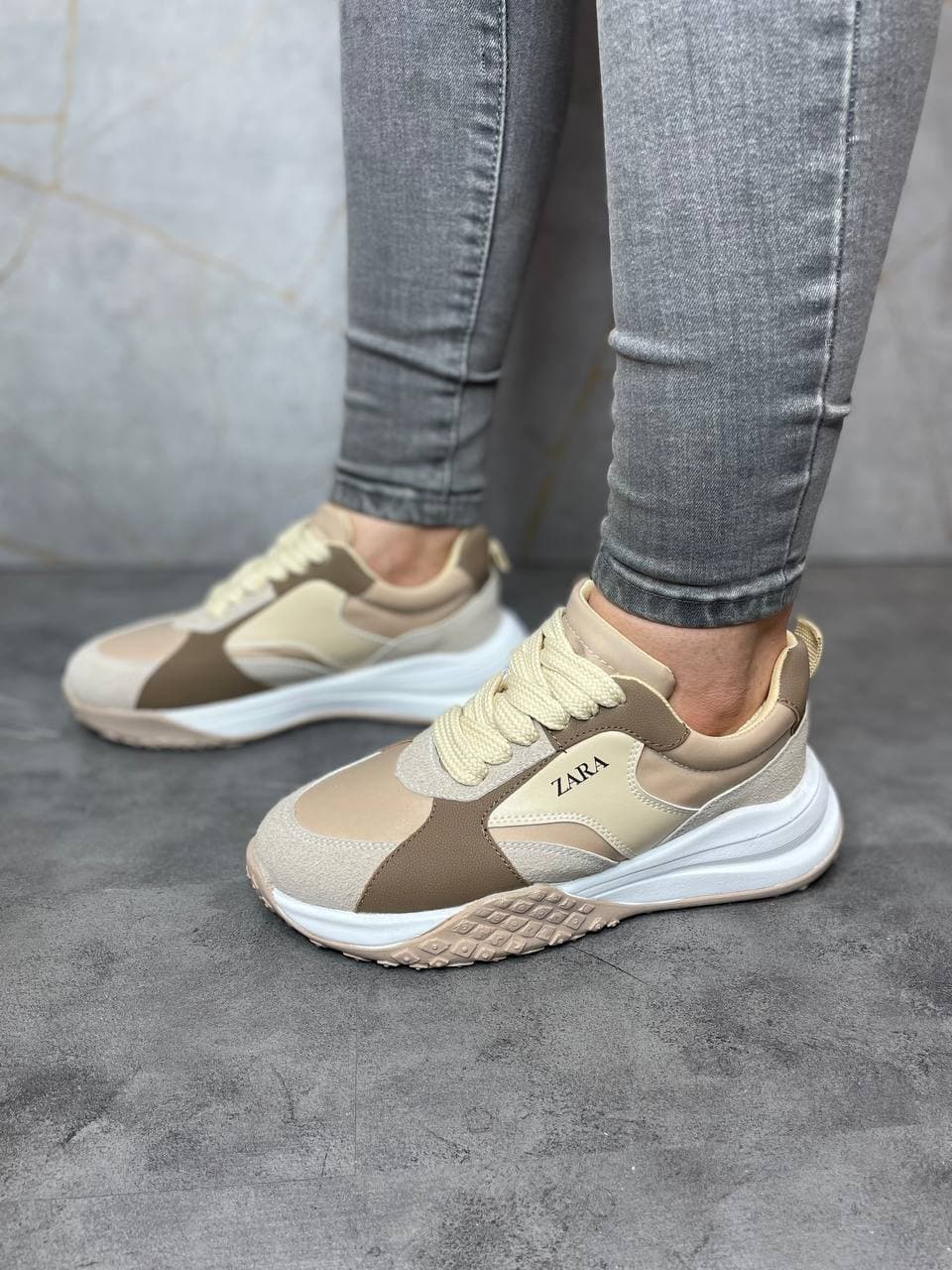 کتانی زارا — تصویر ۷