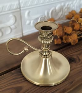 شمعدان برنجی کلاسیک طرح جدید