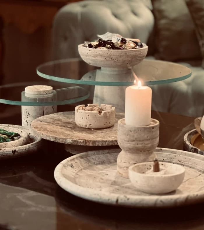 استند سنگی با شیشه کوچک