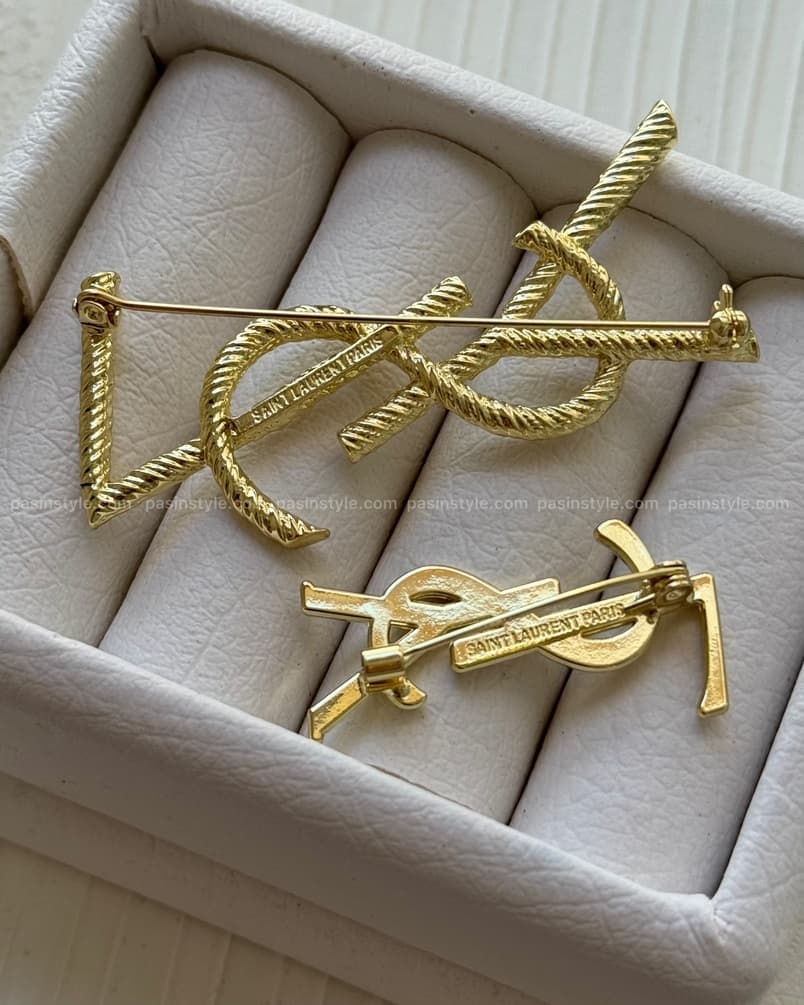 سنجاق سینه ایو سن لورن ysl کد ۰۰۱۳۶ — تصویر ۵