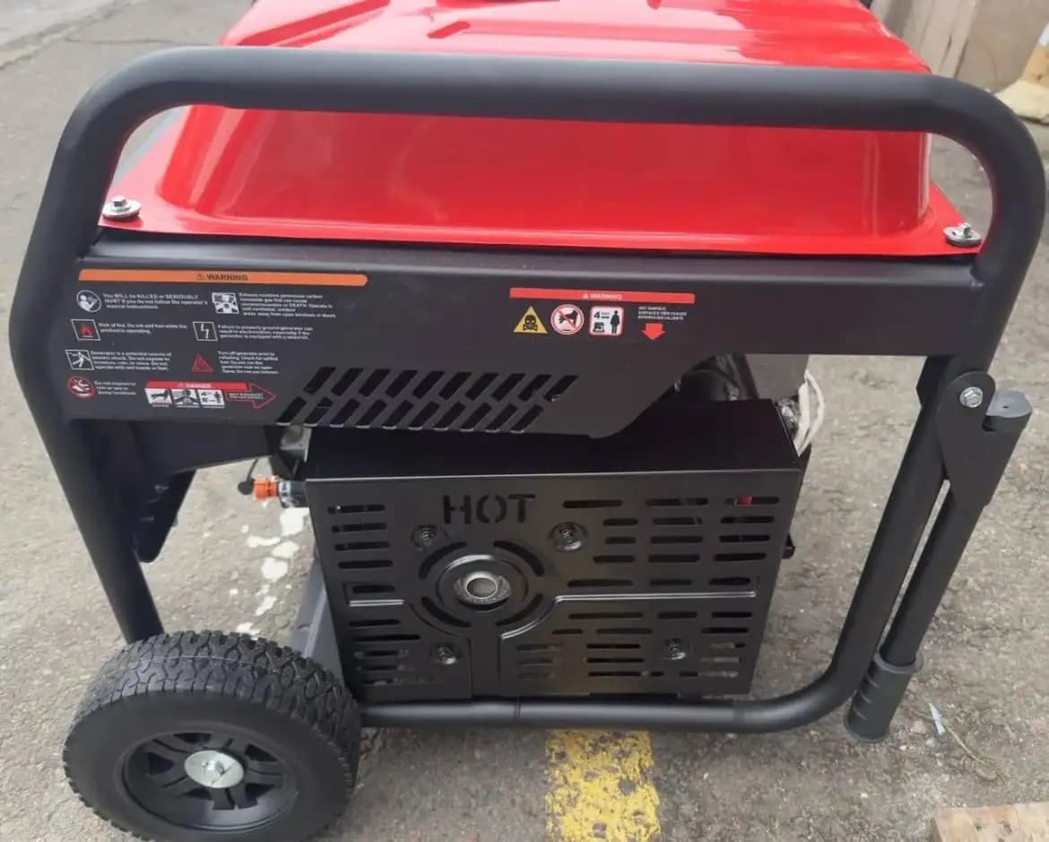 موتور برق ایزی پاور ۱۲ کیلو وات اینورتری مدل YH18500Ei3 — تصویر ۳