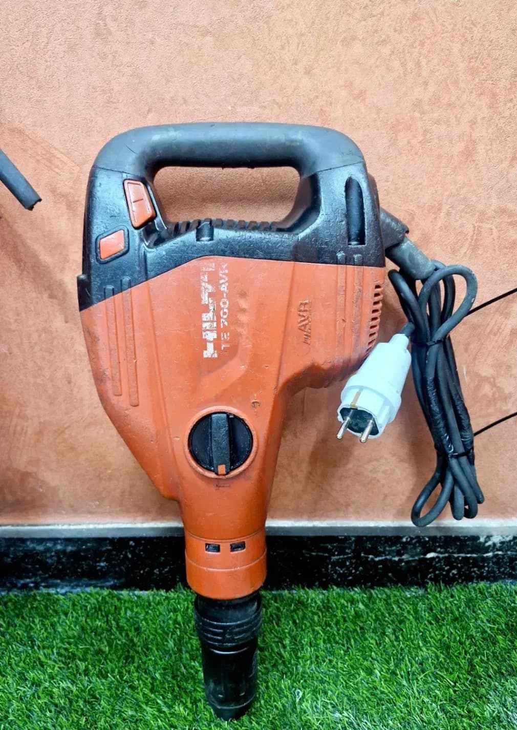 چکش تخریب بتُنکن هیلتی مدل Hilti TE 700-AVR (استوک) — تصویر ۲