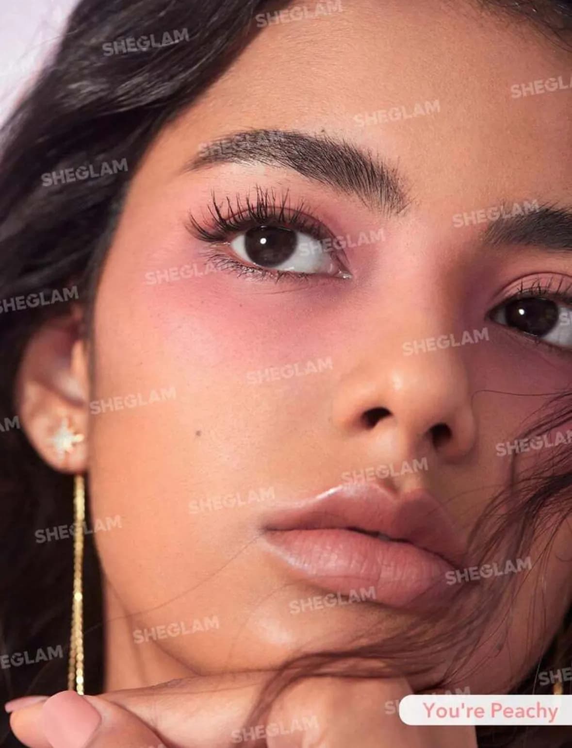 رژگونه پودری شیگلم Love Dive مدل You’re Peachy — تصویر ۳