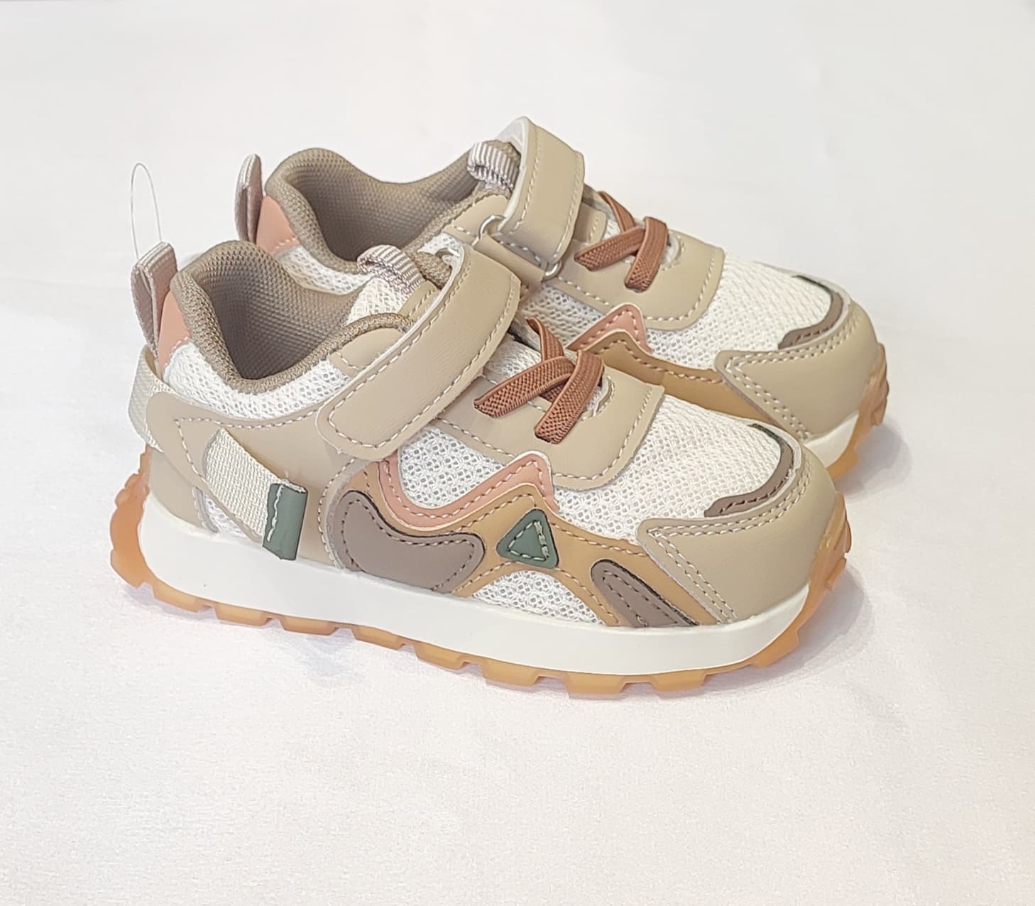 کتونی وارداتی کیفیت عالی برند Ashoes — تصویر ۴