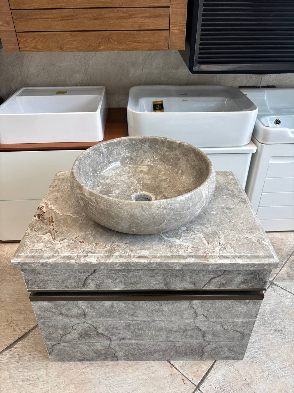 روشویی‌کابینتی سنگی طوسی — تصویر ۲
