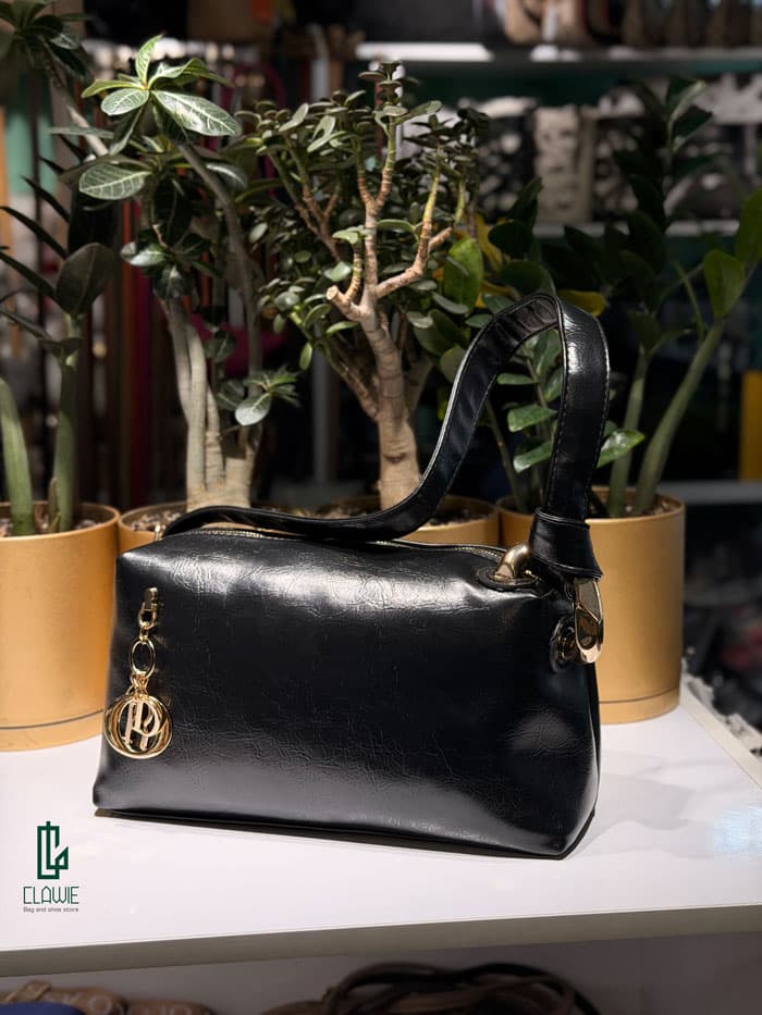 کیف دخترانه:زنانه دوشی دیور Dior — تصویر ۴