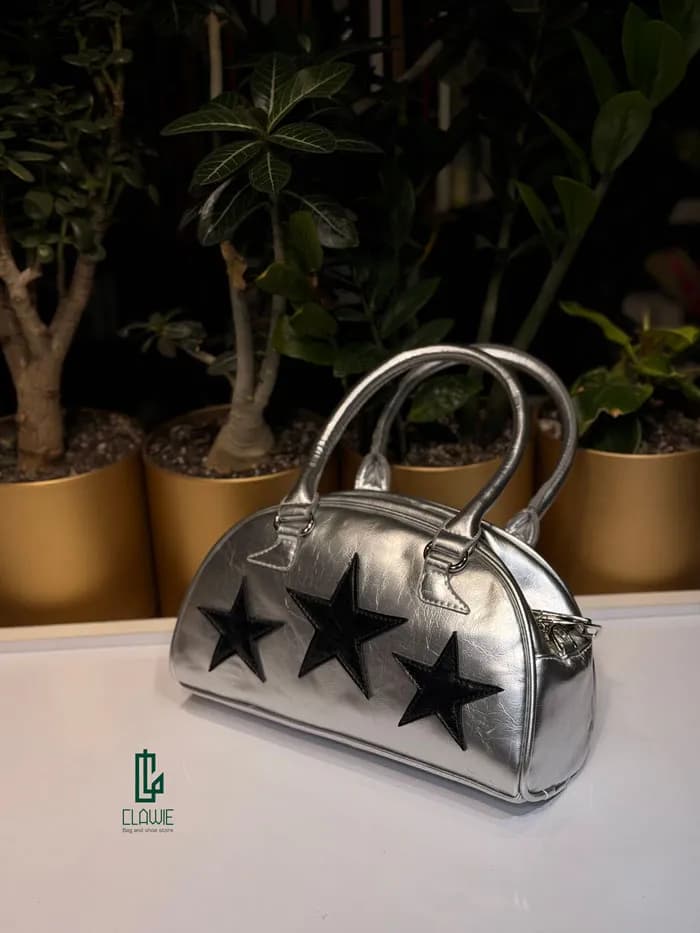 کیف زنانه.دخترانه : چرمی نقره ای لاکچری — تصویر ۸