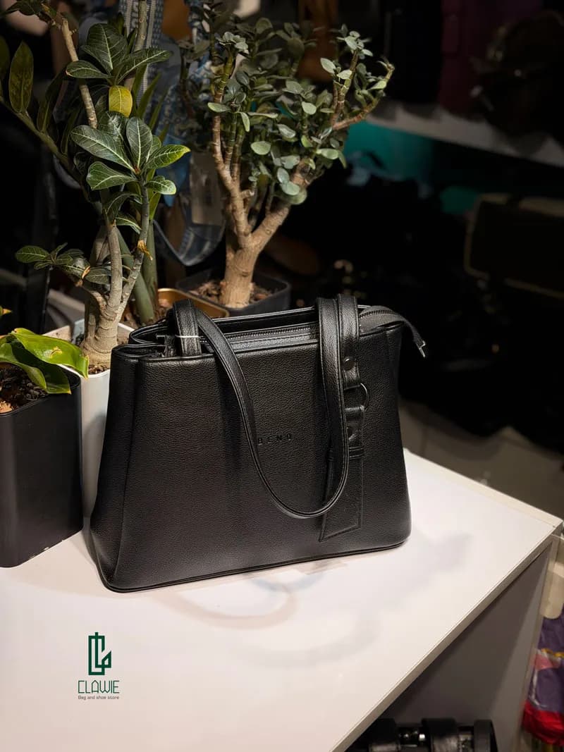 کیف زنانه.دخترانه : چرمی دوشی مشکی — تصویر ۸