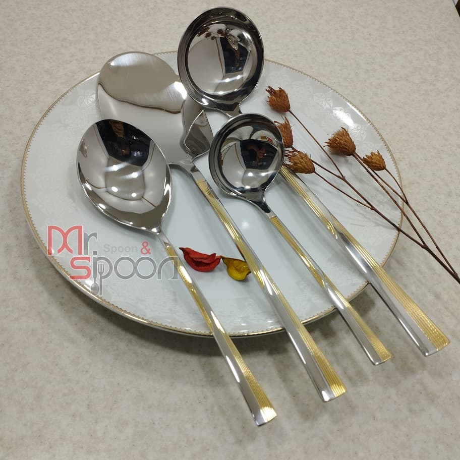 سرویس قاشق و چنگال 30 نفره مارک سولینگن مدل دهنه اروپایی146 پارچه طرح سه خط طلایی — تصویر ۸