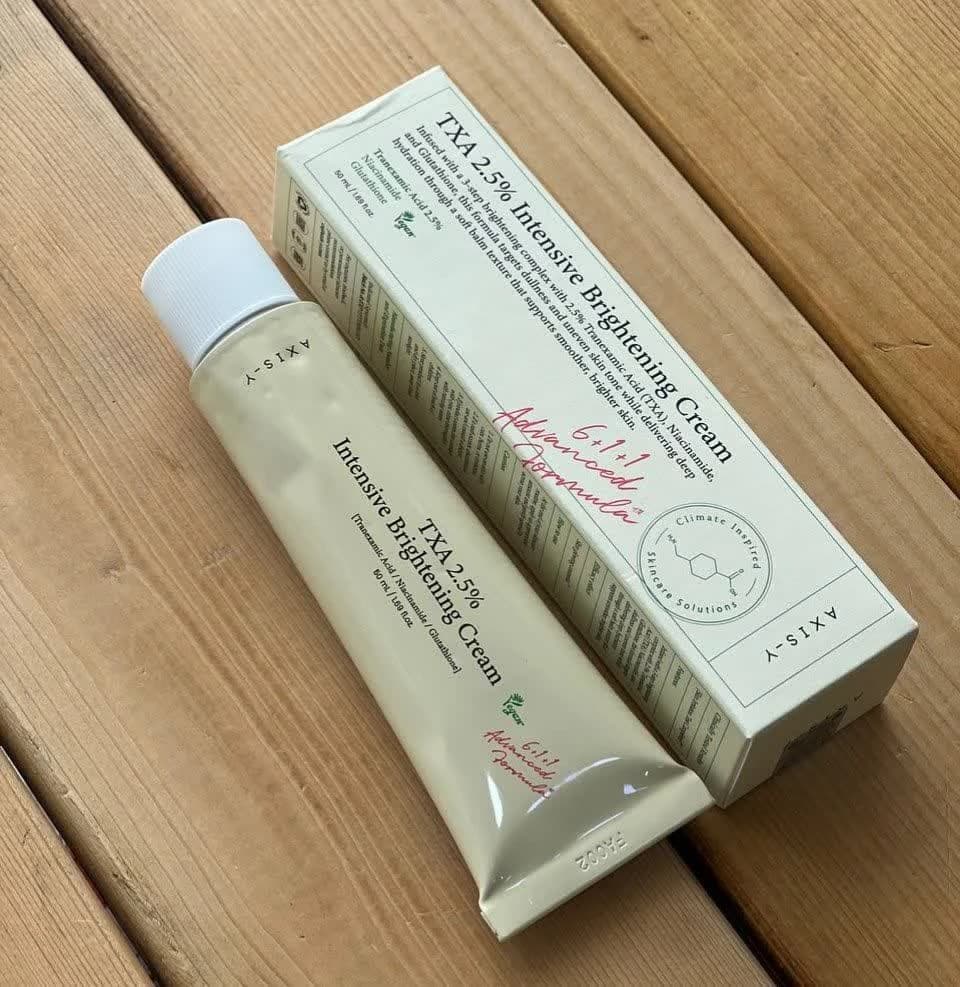 کرم ترانگزامیک اسید 2.5% روشن کننده و ضد لک — تصویر ۳