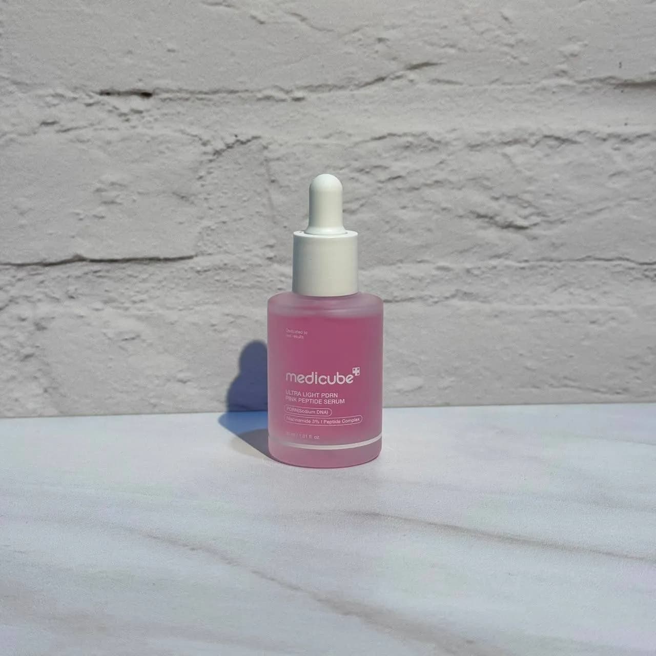 سرم فوق سبک PDRN و پپتاید صورتی مدی کیوب 30 میل Medicube Ultra Light PDRN Pink Peptide Serum — تصویر ۷