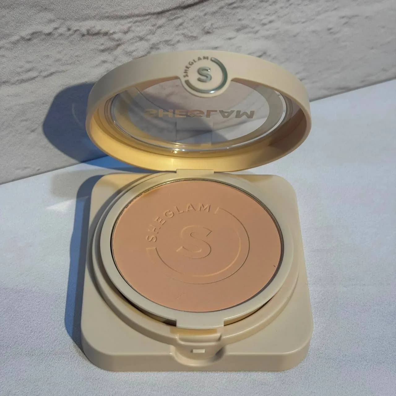 پنکک کرم پودری شیگلم ۱۱ گرم Sheglam Skin-Focus High Coverage Powder Foundation — تصویر ۴