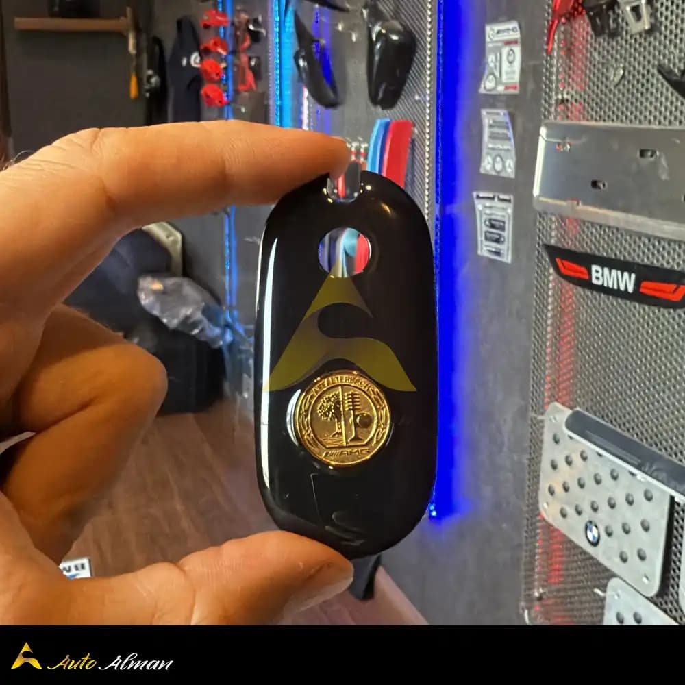 درب ریموت AMG مرسدس بنز 2025 — تصویر ۶