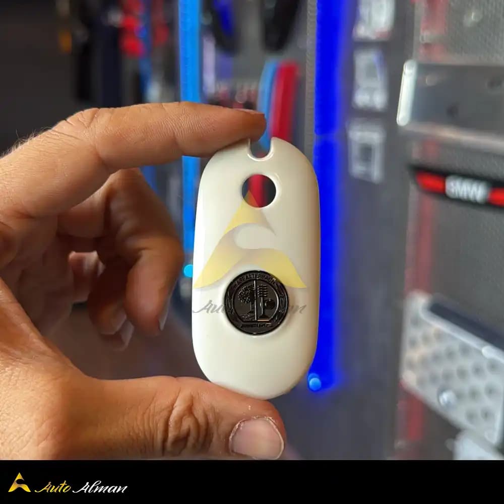 درب ریموت AMG مرسدس بنز 2025 — تصویر ۸