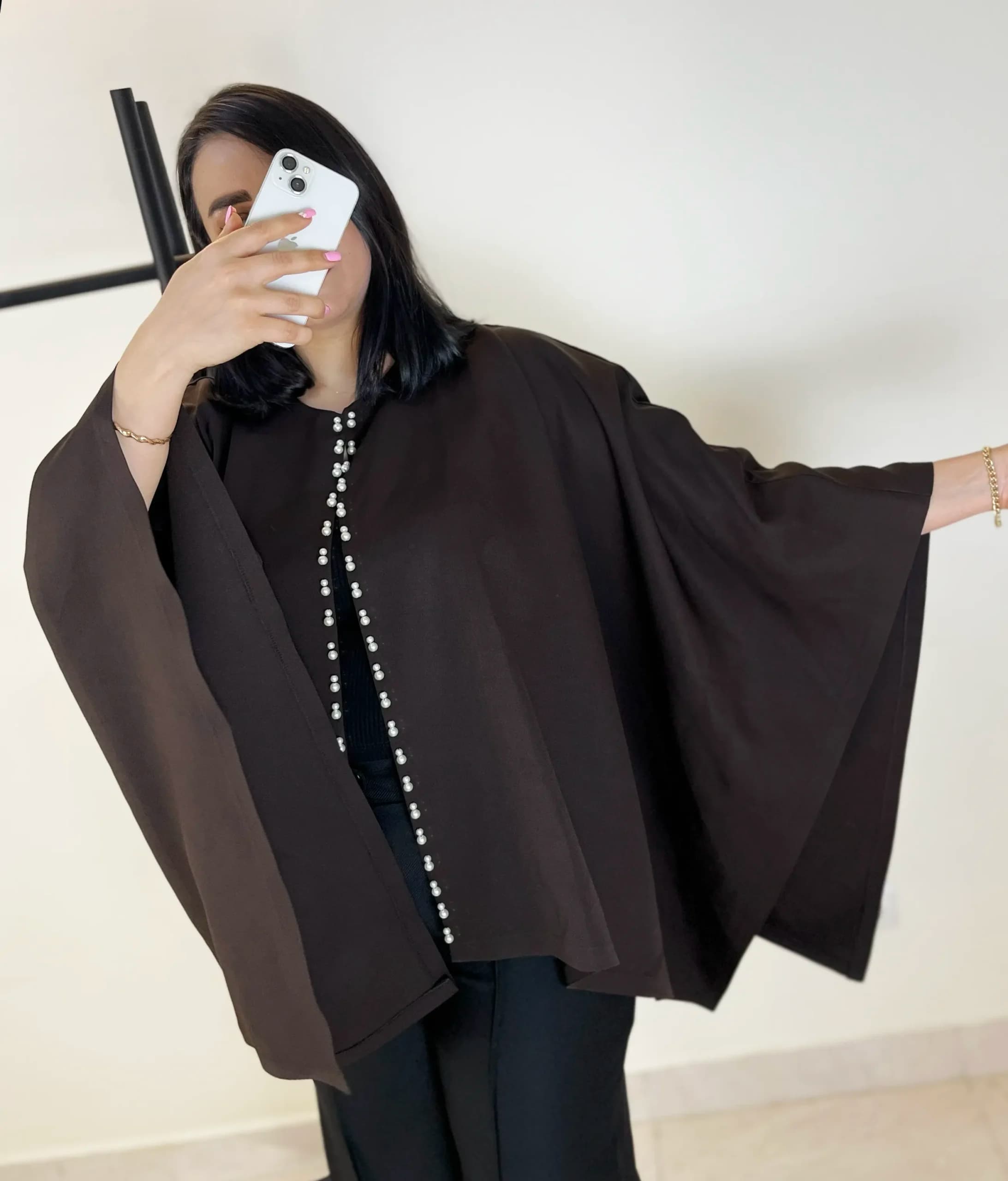 پانچو مرواریدی دمور — تصویر ۲