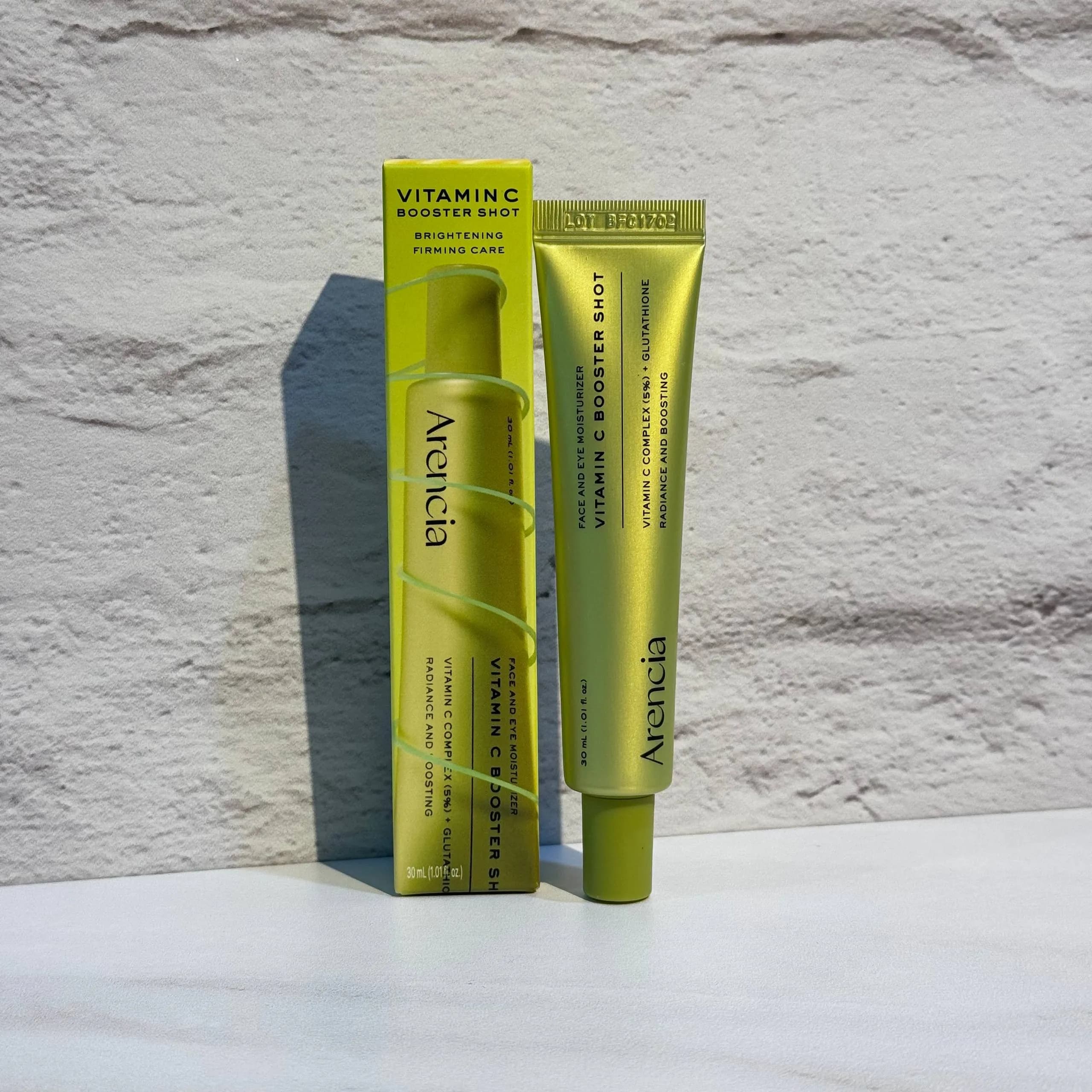 بوستر شات ویتامین سی آرنسیا روشن کننده و مرطوب کننده دور چشم و صورت Arencia Vitamin C Booster Shot Brightening Firming Care — تصویر ۵