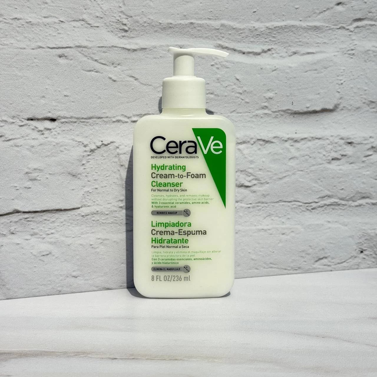 شوینده کرم فوم پوست نرمال تا خشک سراوی 236 میل CeraVe Hydrating Cream-to-Foam Cleanser — تصویر ۴