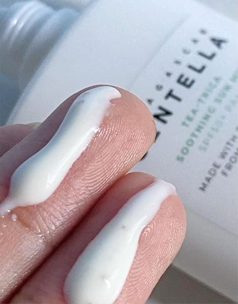 ضد آفتاب تسکین دهنده تی تریکا سنتلا اسکین 1004 50 میل SKIN1004 Madagascar Centella Tea-Trica Soothing Sun Milk — تصویر ۱۲